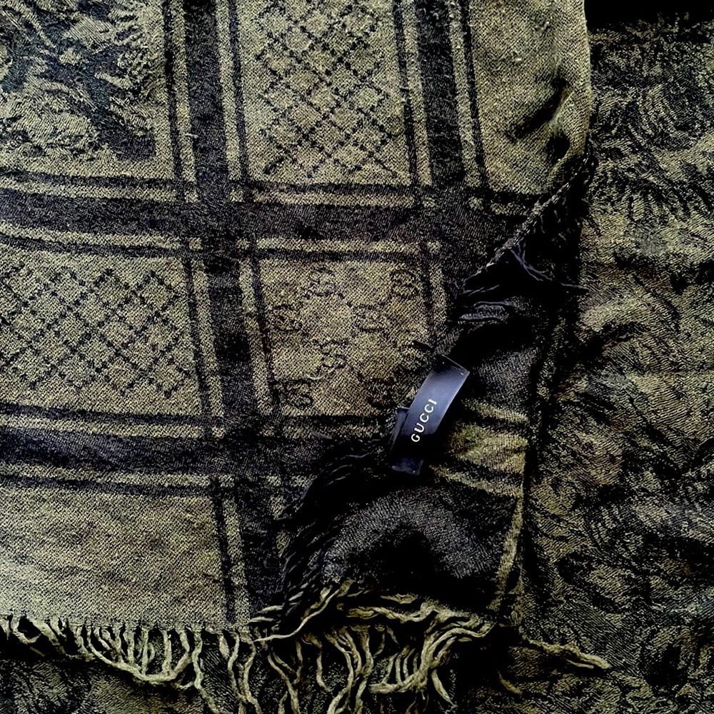 Gucci Survie Diamanté scarf